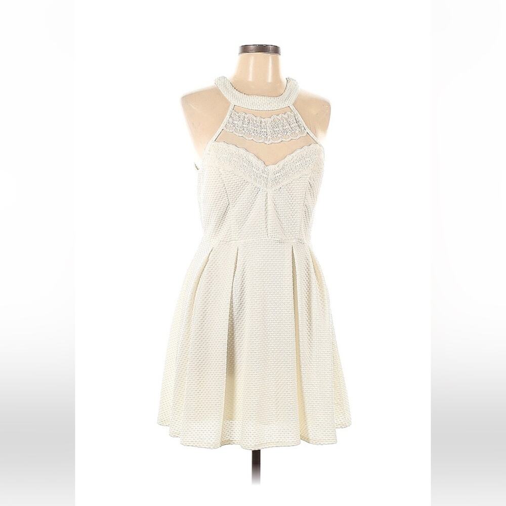 Crystal Doll ivory fit and flare mesh and lace cocktail party dress NWT, size 11